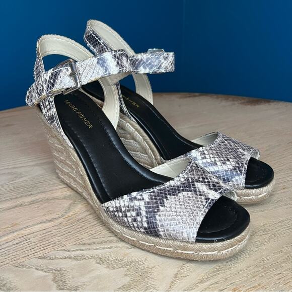 Marc Fisher Maiseey Espadrille Wedge Sandals White Snake Size 8.5 - Picture 1 of 12
